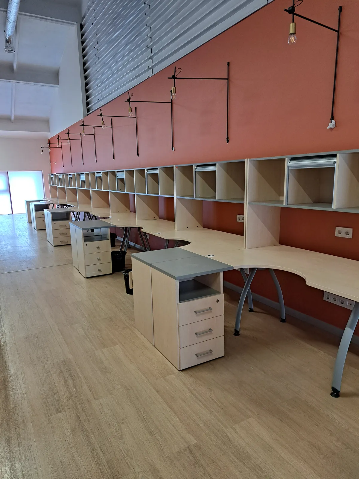 Окрема будівля Е-2, 485 м², LOFT