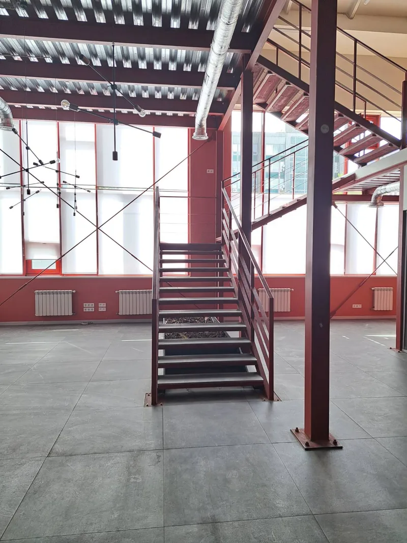 Окрема будівля 485 м², LOFT