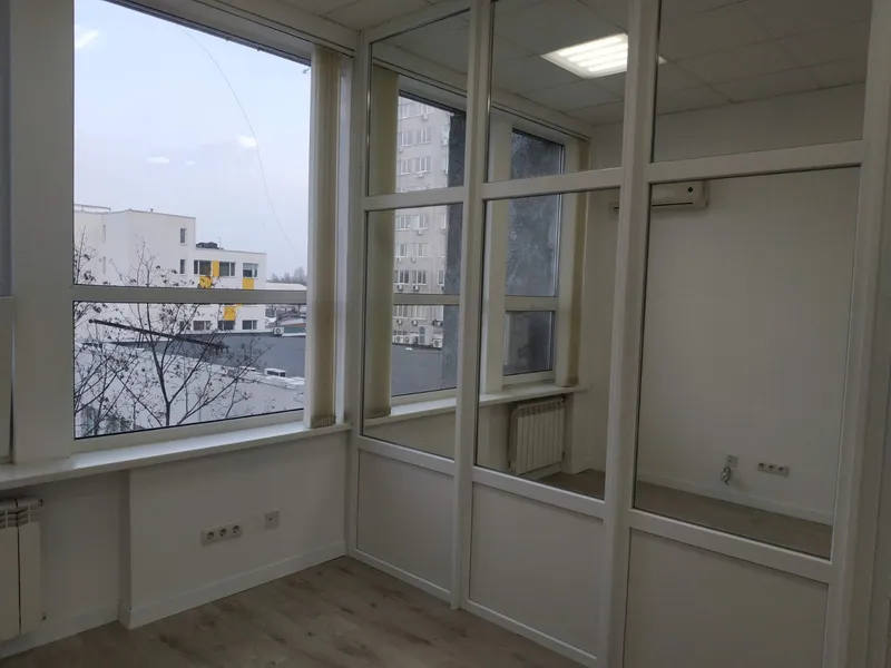 Офіс 35 м², 2 кімнати, 4 поверх