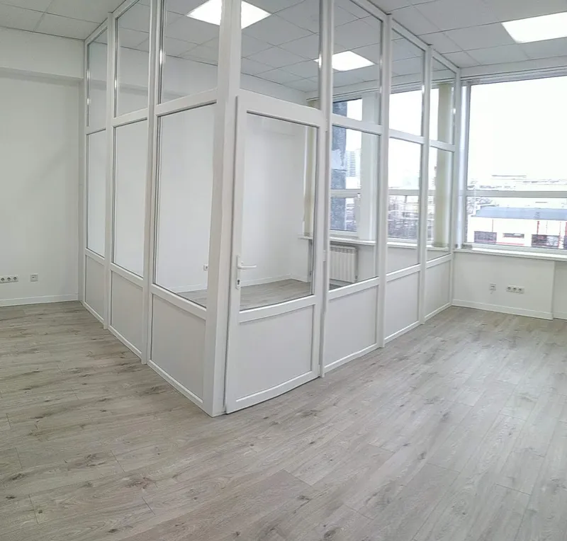 Офіс 35 м², 2 кімнати, 4 поверх